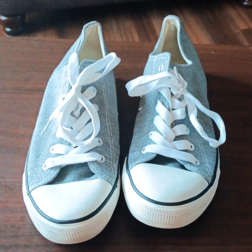 Women's Canvas Sneakers